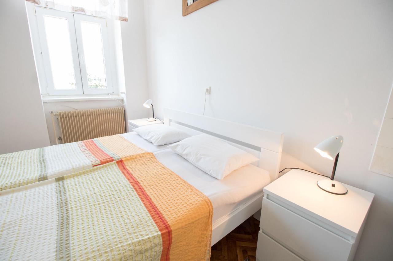 Apartments Josip By The Sea Novi Vinodolski Exterior photo